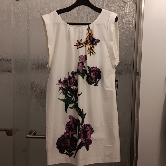 Dress - Picture 1 of 1